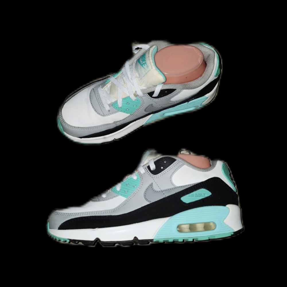 Nike Mint Air Max Sneakers - Picture 2 of 6